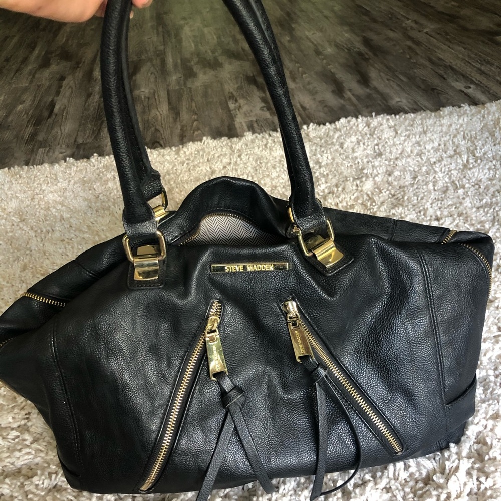 Black Steve Madden Purse